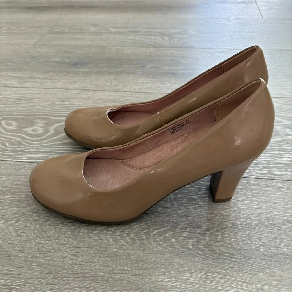 NEW Aerosoles Womens Beige Tan Patent Leather Major Role Dress Pump Heels 10.5M